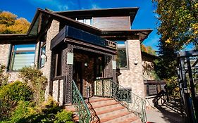 Hillden Lodge &Restaurant